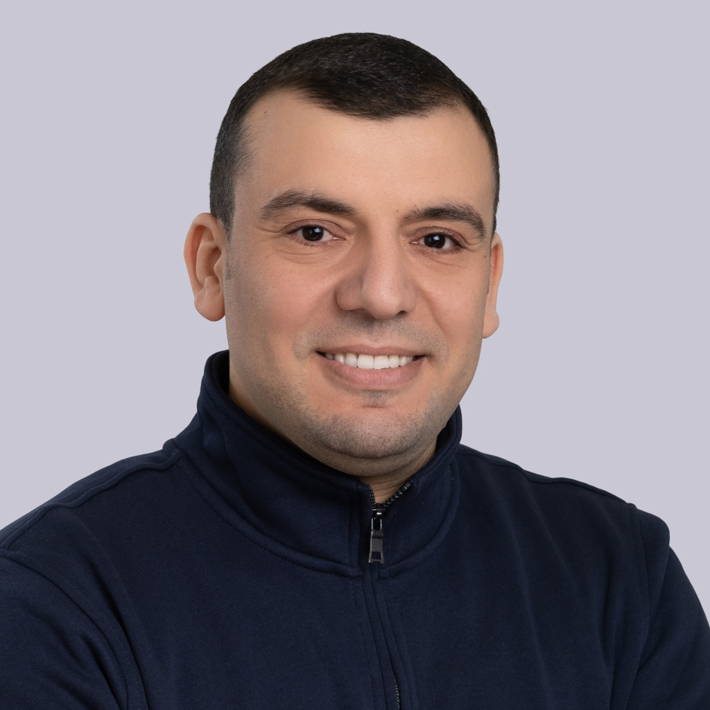 Hamed Zenith: Professionalism and Leadership Captured by Art of Headshots